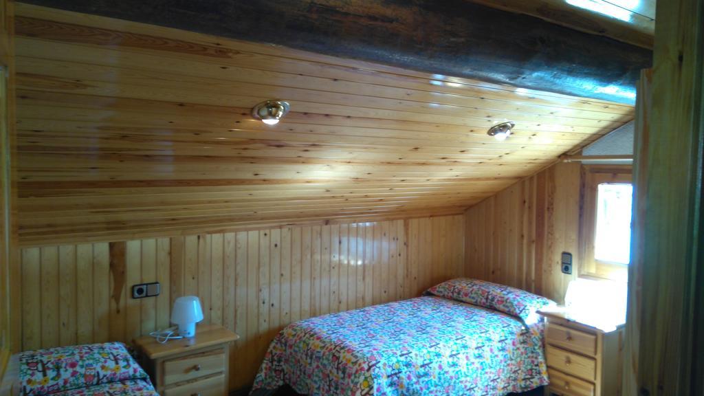 Apartaments Pont Romanic Espot Exterior foto